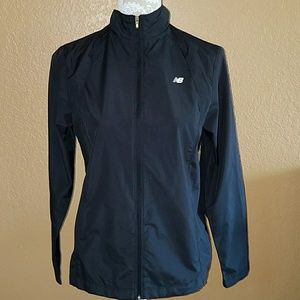 New Balance wind jacket sz S, black